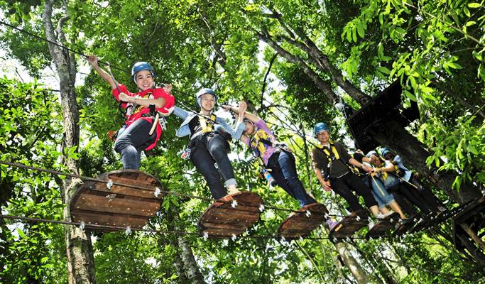 Gibbon Uçuş: Chiang Mai Eco Zip Line Macera
